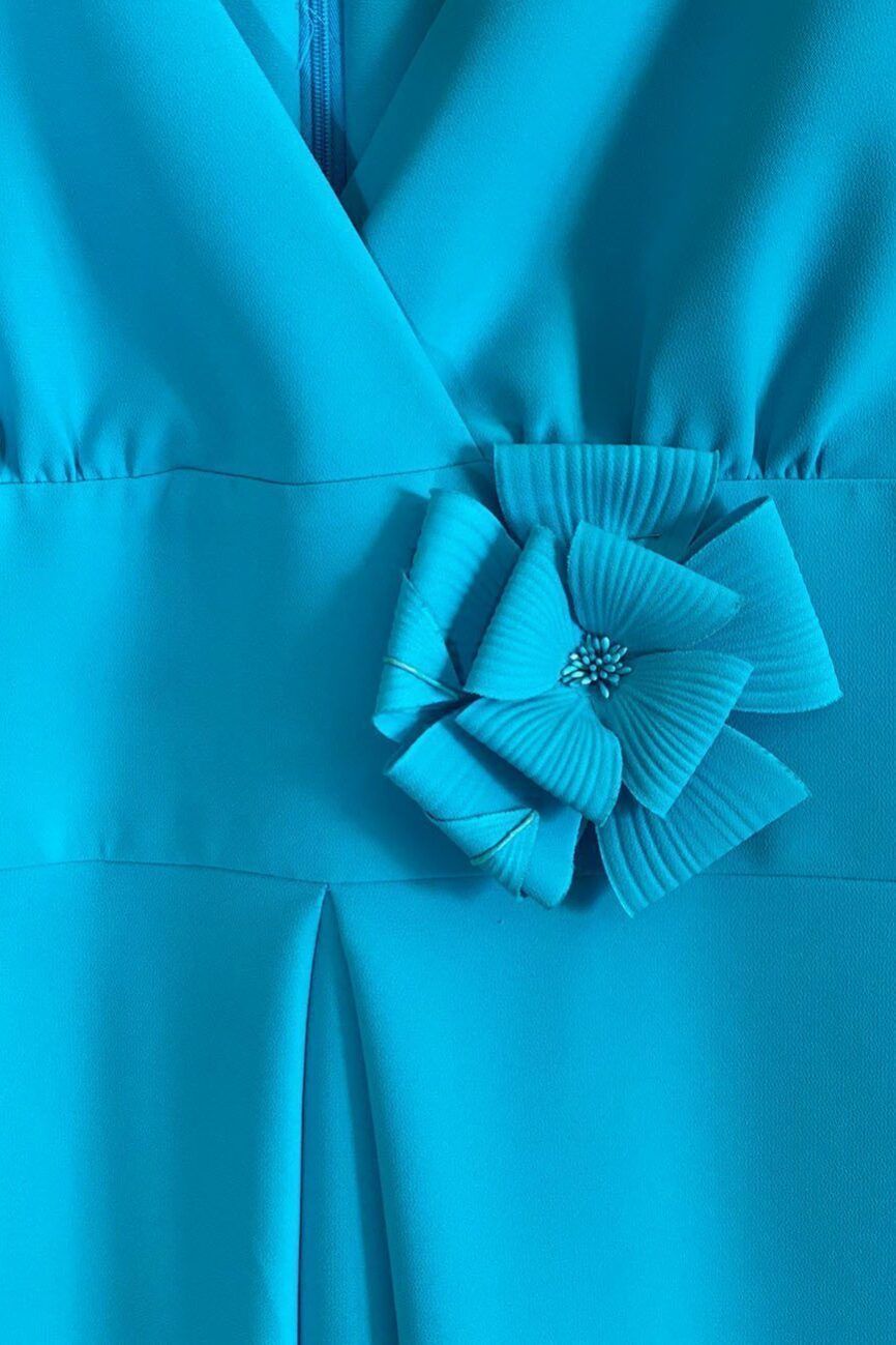 Vestido detalle flor MOSKADA