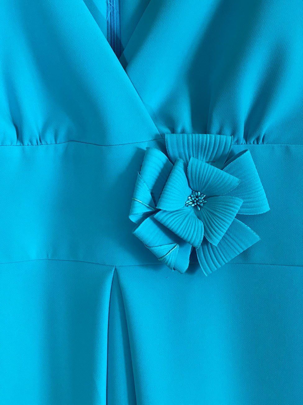 Vestido detalle flor MOSKADA