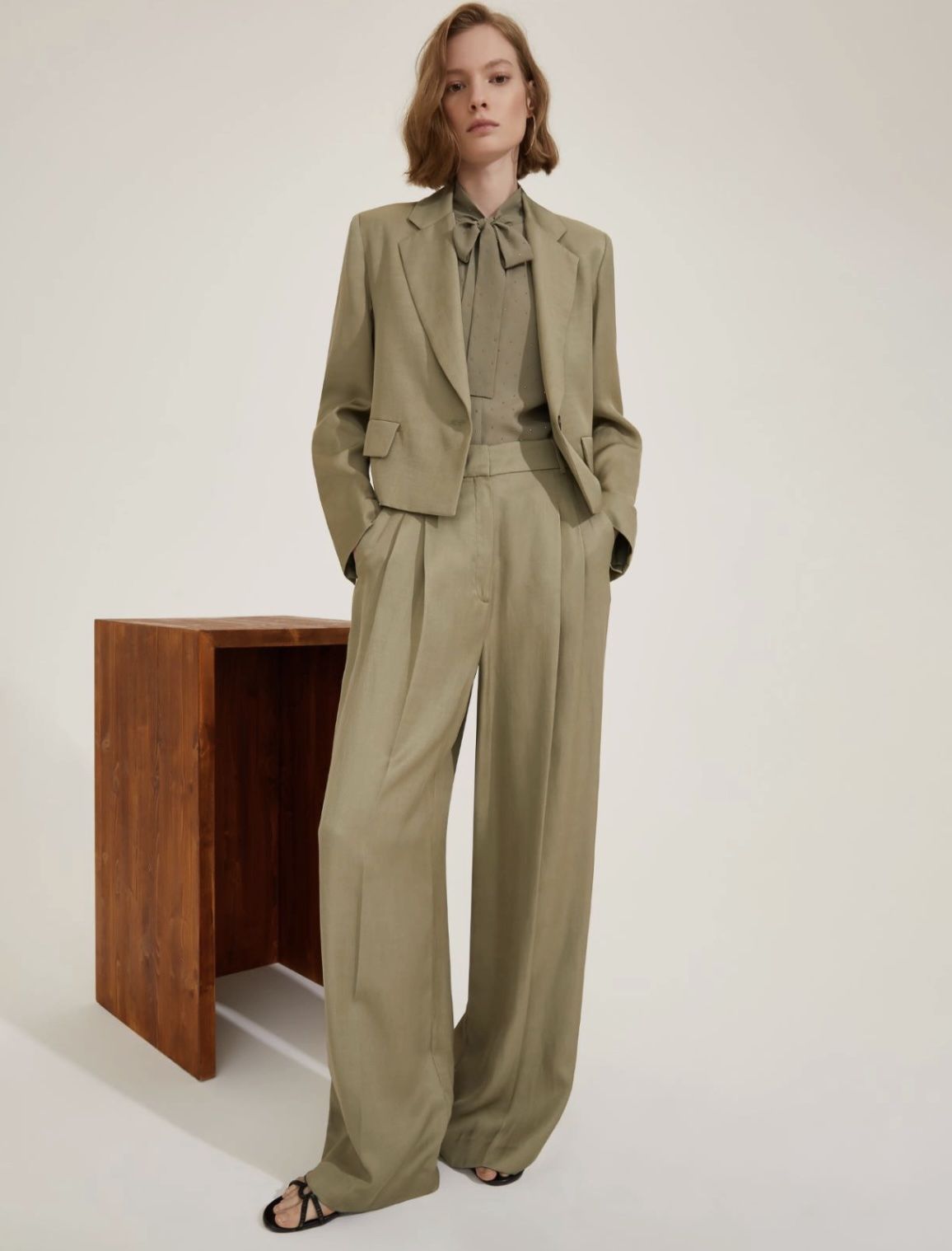 Pantalón de lino y viscosa caqui EMME MARELLA - Imagen 2