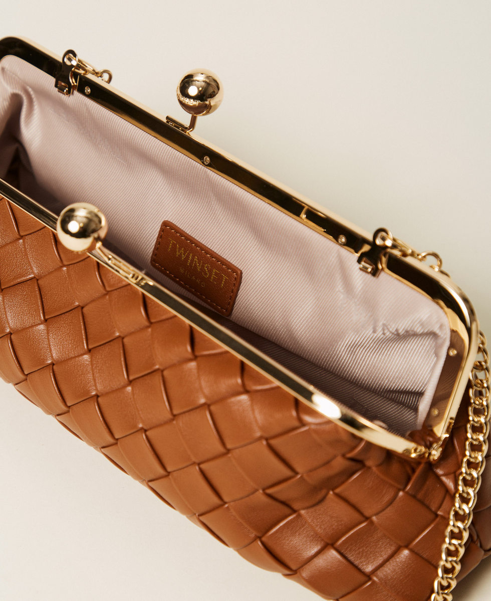 Bolso clutch trenzado a mano TWINSET - Imagen 8