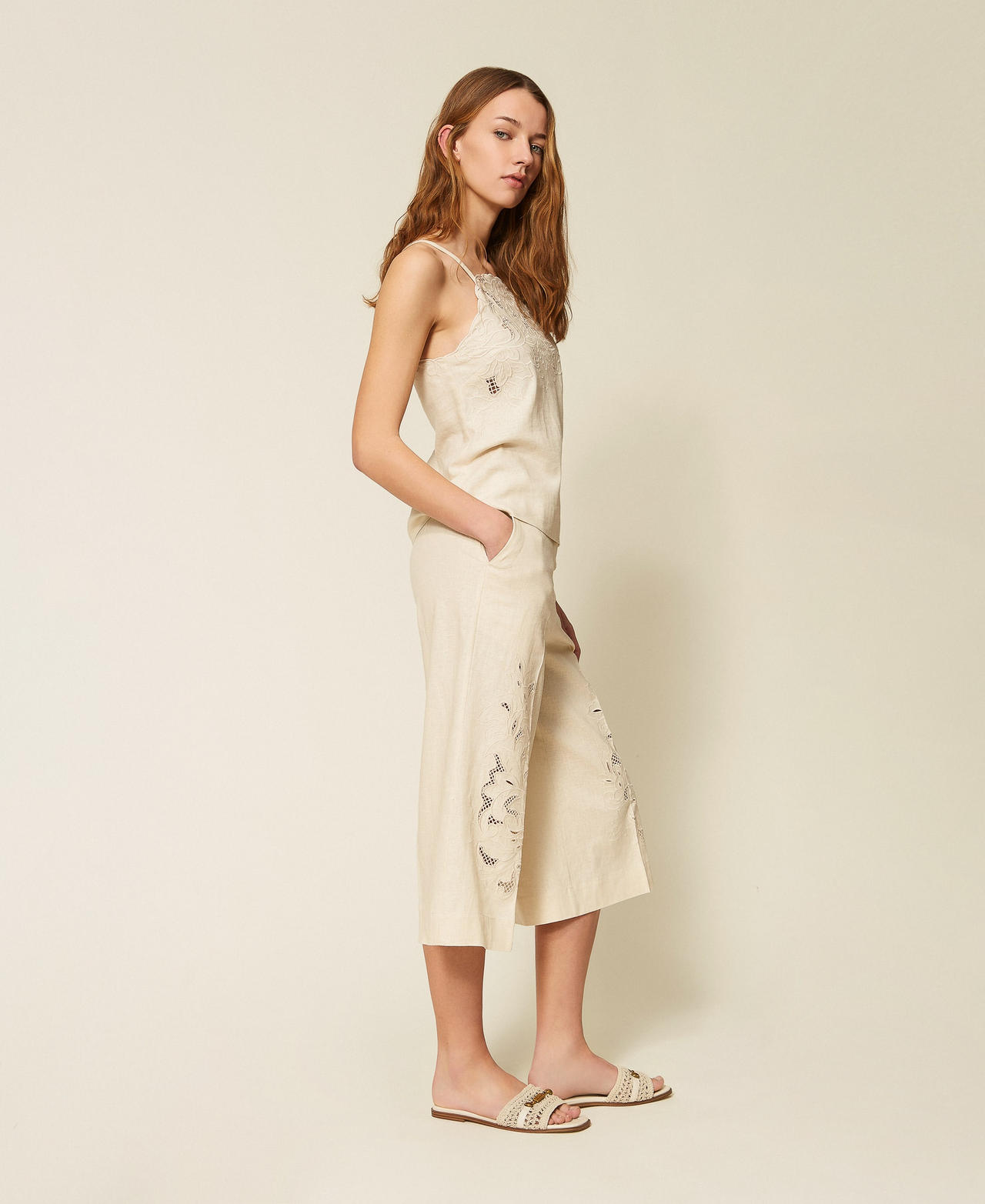 Pantalón de lino con bordados TWINSET - Imagen 2