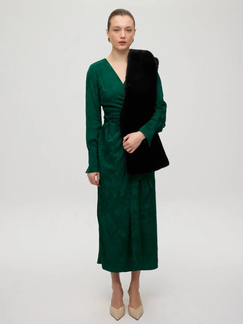 liceo-green-vestido-invitada-boda-fiesta-wrap-verde-jacquard_5_1c2dbc1d-74ea-4ba5-9332-75db1e9fc5e1.jpg